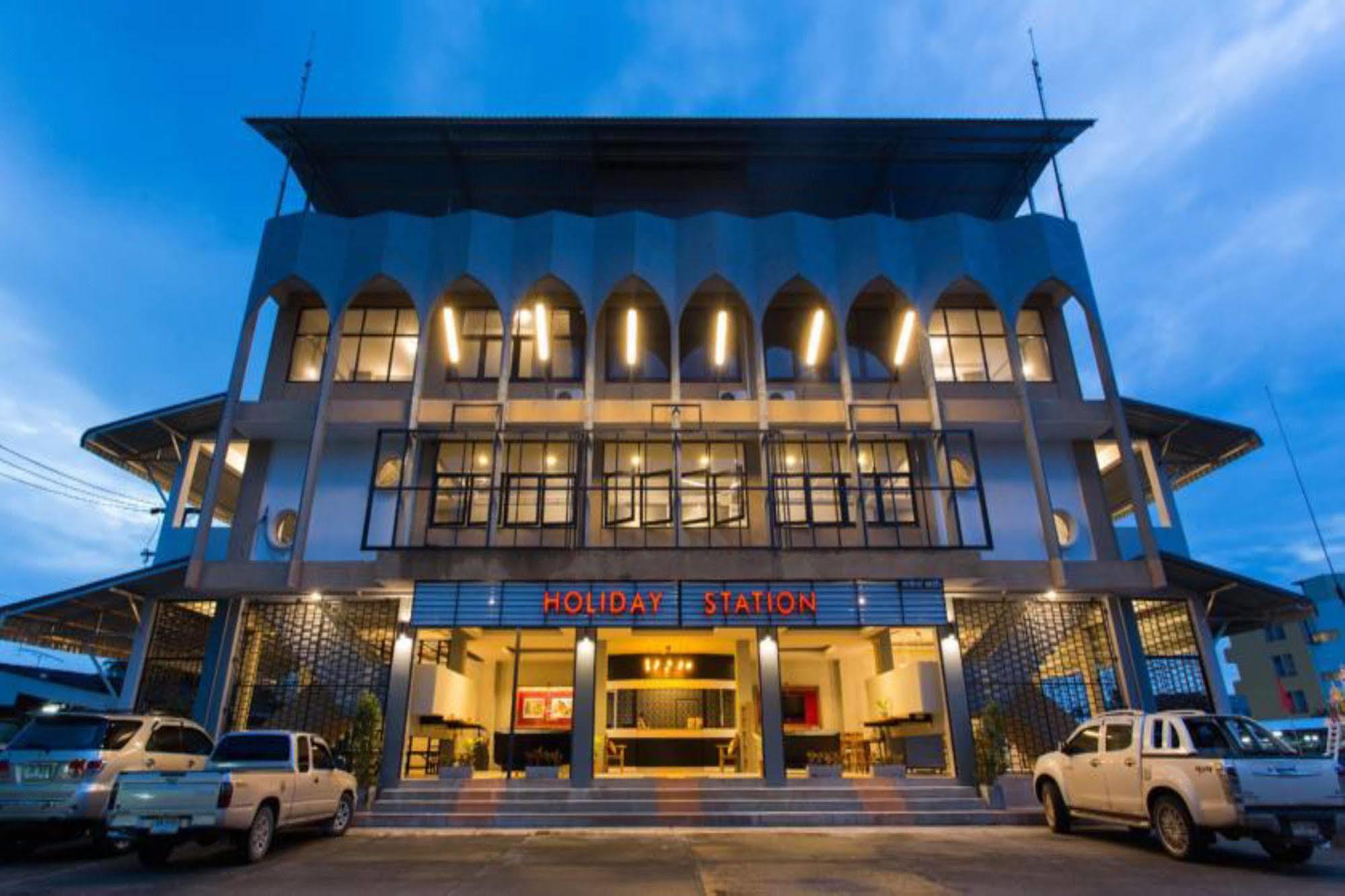 Holiday Station Hostel Krabi Ngoại thất bức ảnh